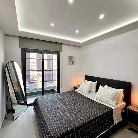 アパート Victor 203 *